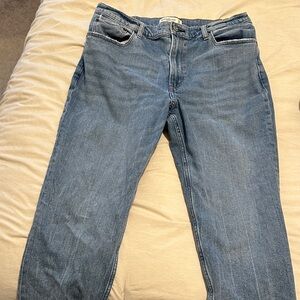 Abercrombie & Fitch Mom Jeans
